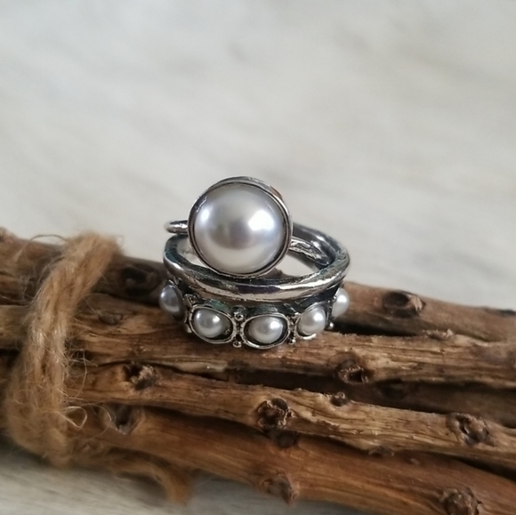 Pearl Solitaire Ring - Picture 2 of 7